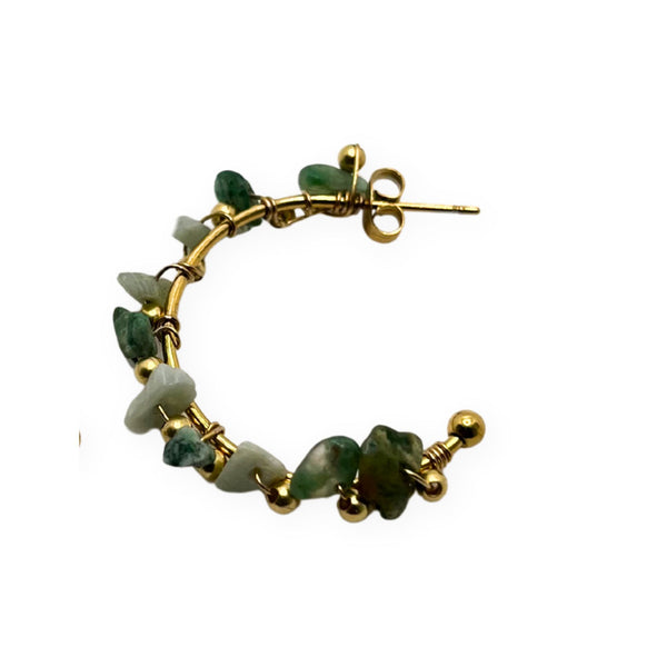 Boucles Althéa – Créoles artisanales en jade vert